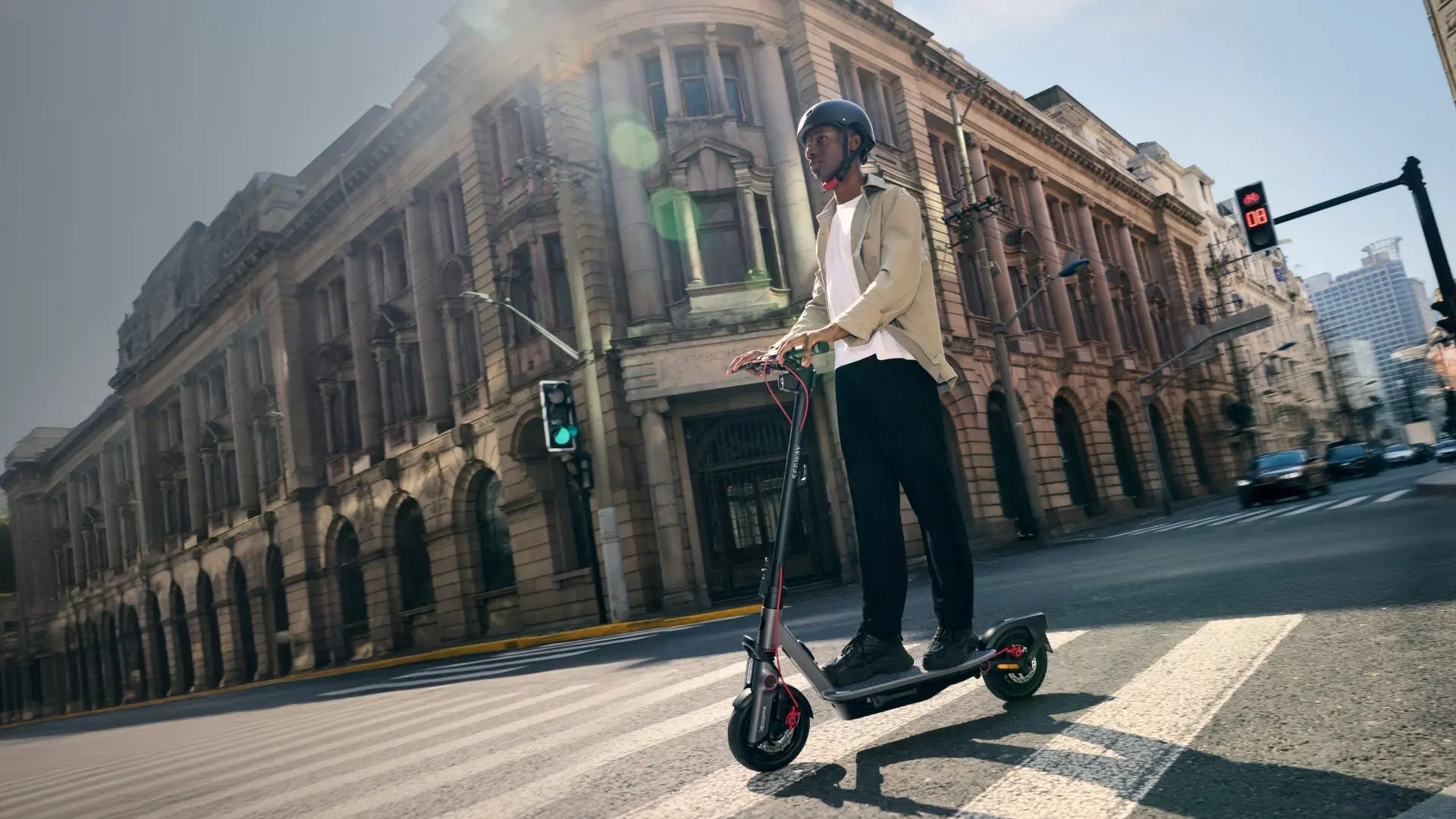 Quelle trottinette électrique choisir pour 20 à 30 km par jour en 2026 ? Le guide complet Over Watt