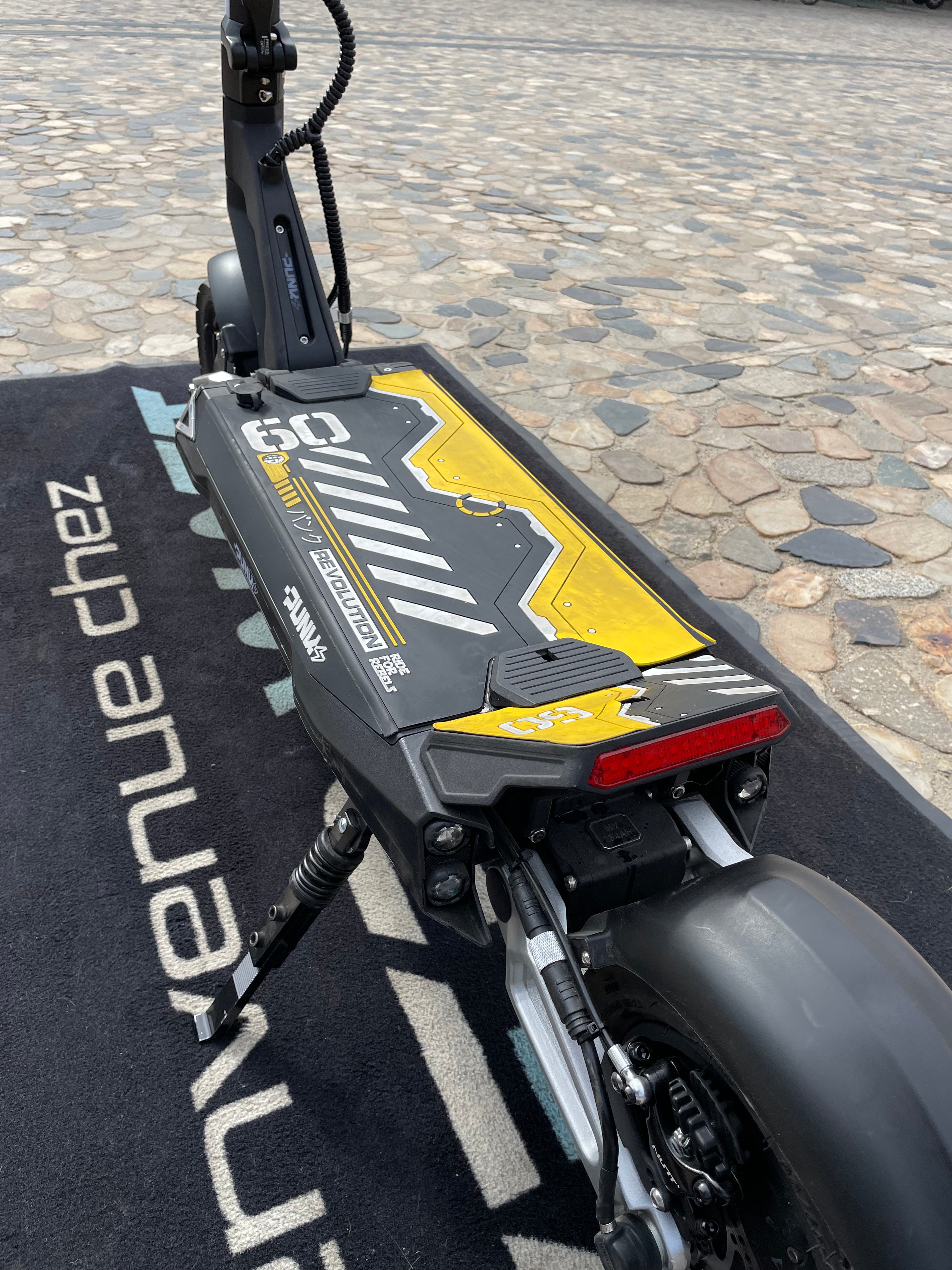 Punk Rebel Pro Max (Démo 38kms) Punk