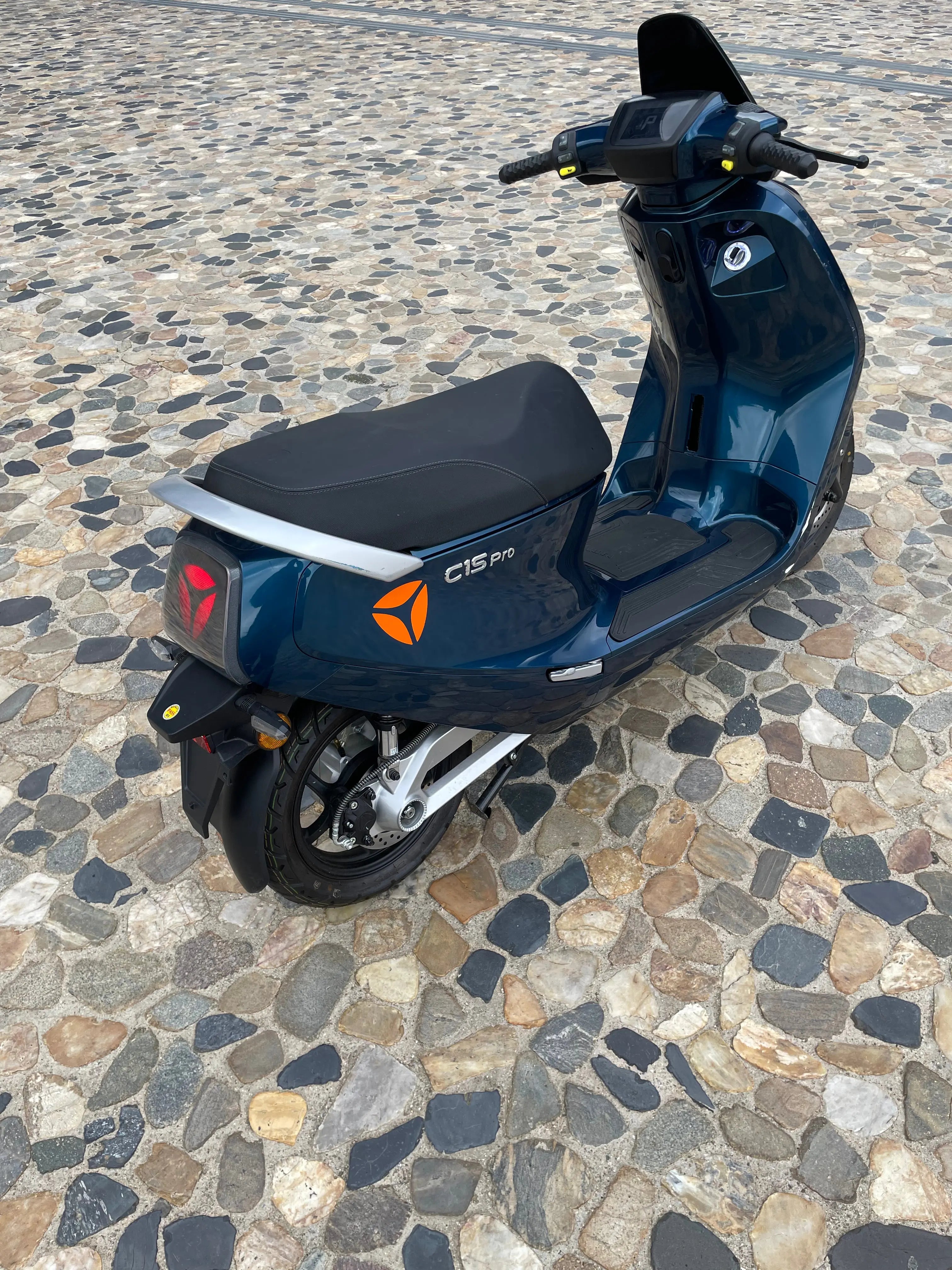 Yadea C1S Pro neuf – 5 km Over Watt