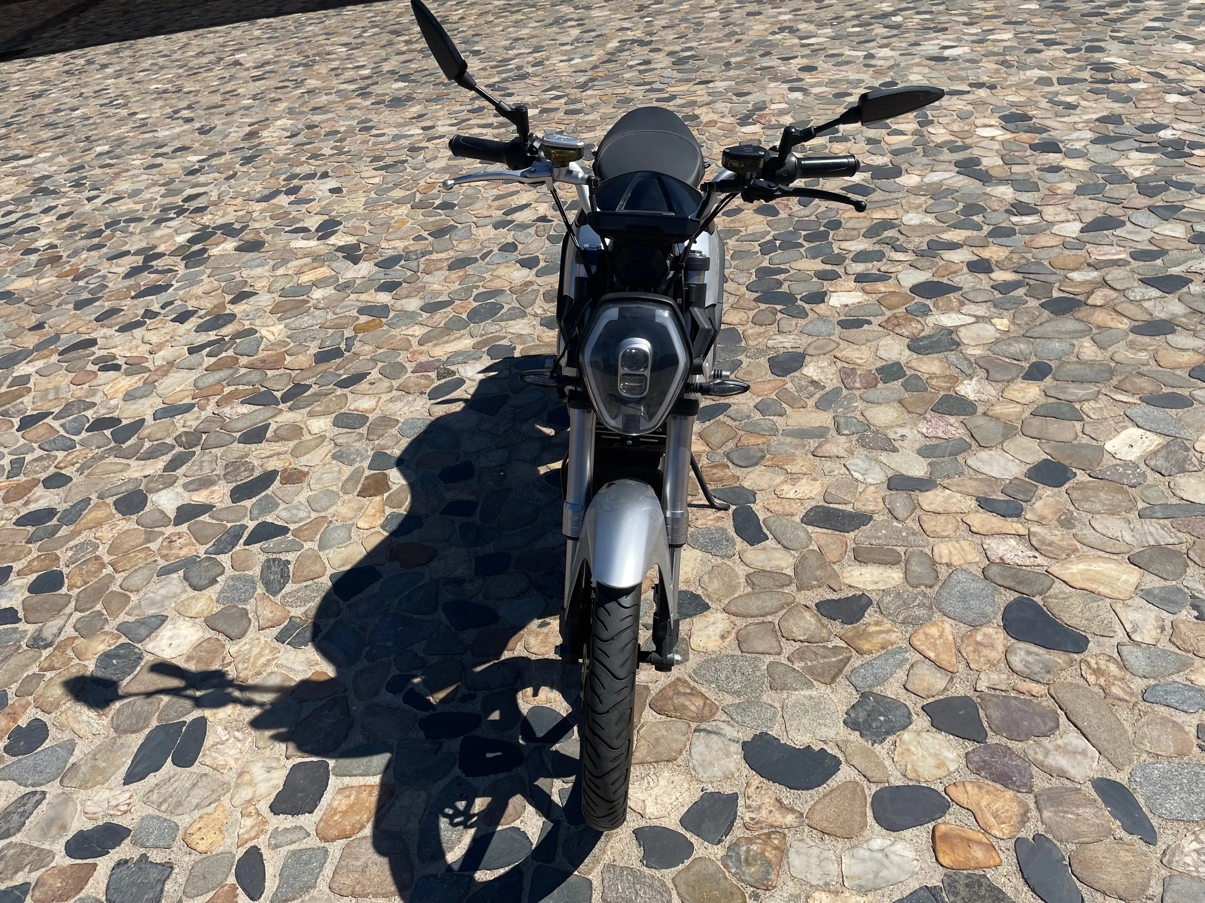 Super Soco TS1200R – Occasion (Batterie Neuve) Over Watt