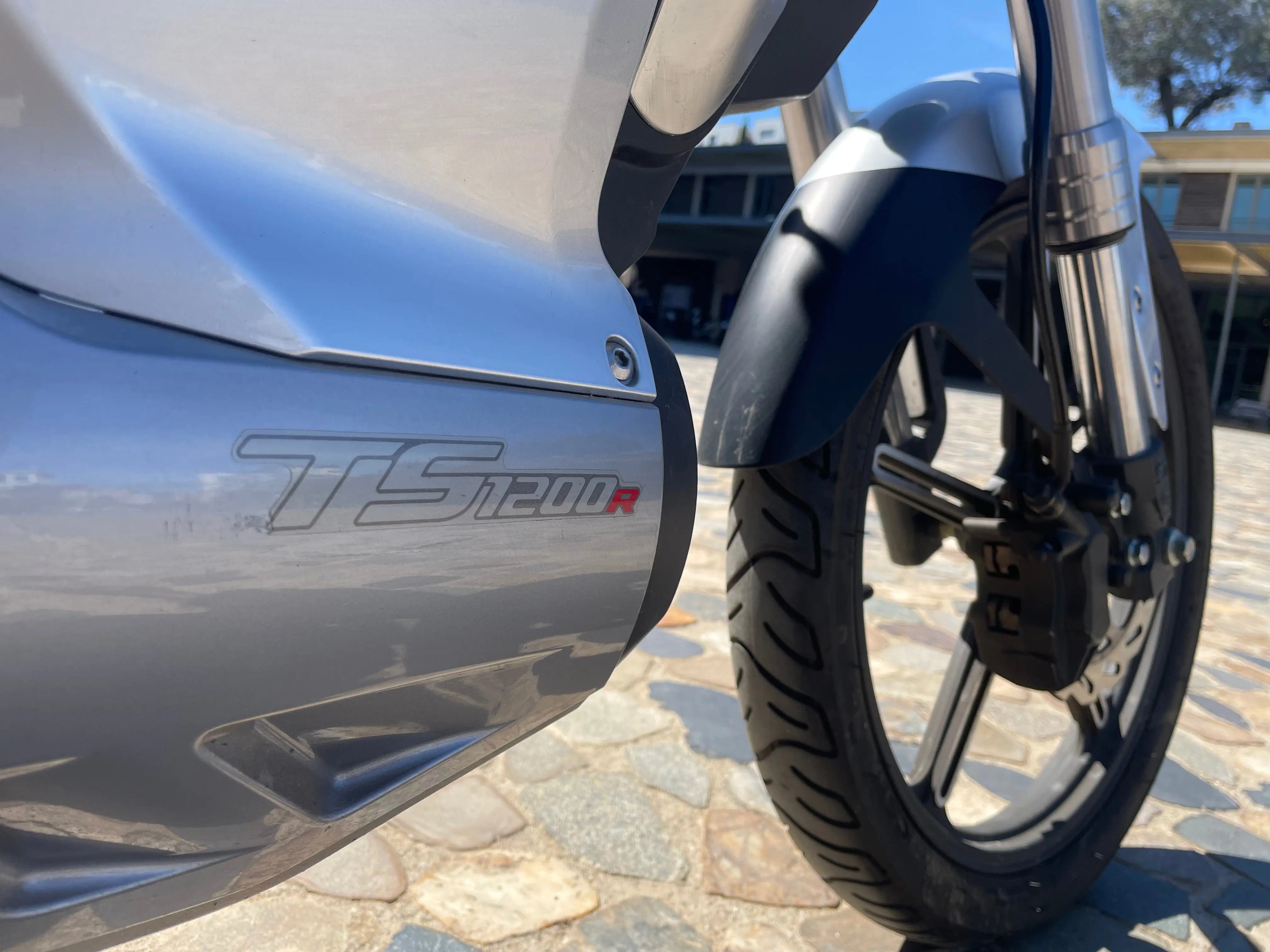 Super Soco TS1200R – Occasion (Batterie Neuve) Over Watt