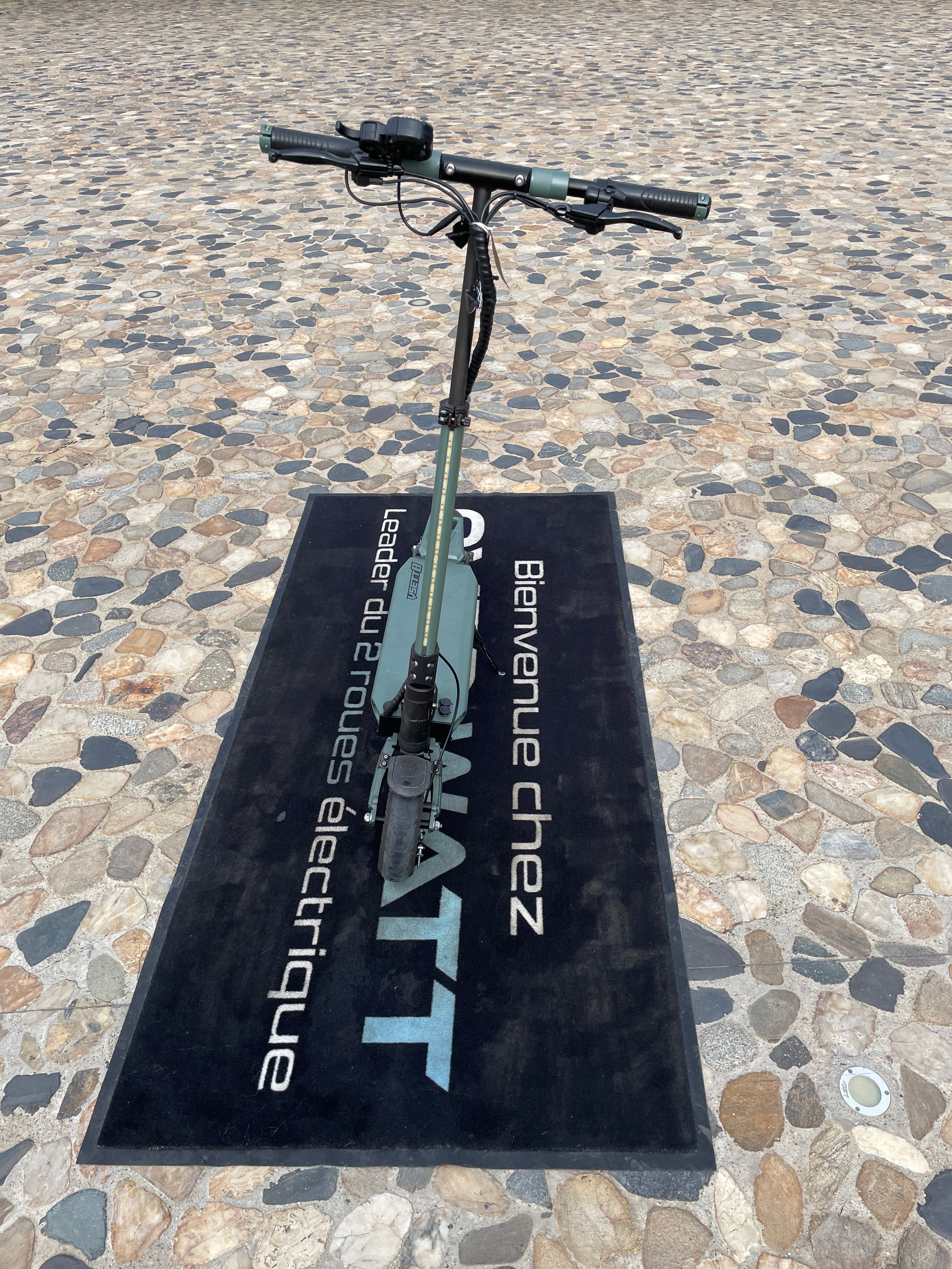 Vsett 8 Lite reconditionné (32 kms) vsett